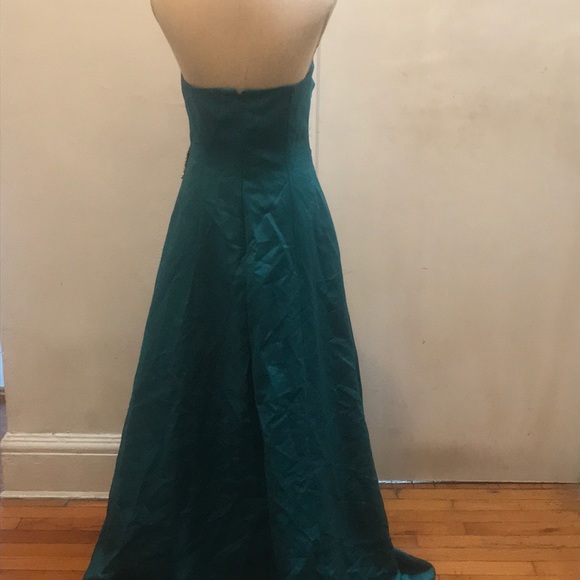 David’s Bridal Gown - Picture 5 of 8